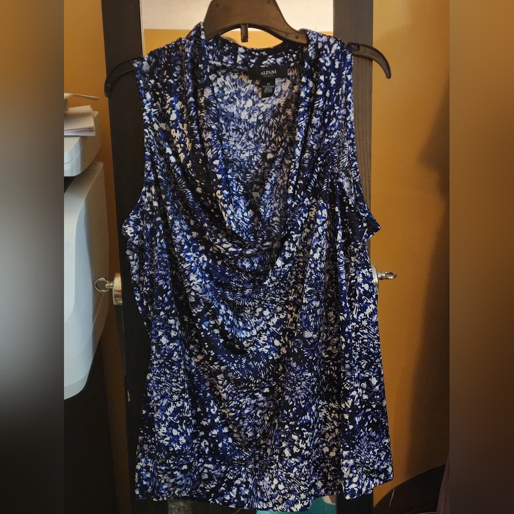 Alfani Woman size 1x top